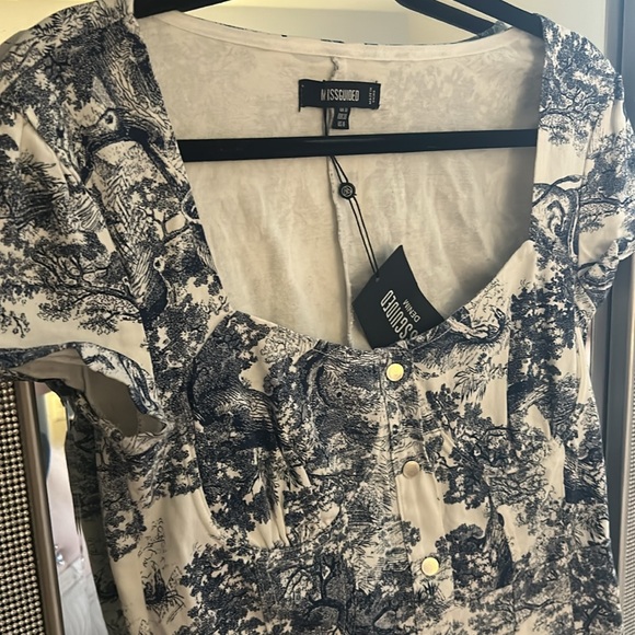 Missguided Porcelain Print Stretch Denim Mini Dress - Picture 9 of 9